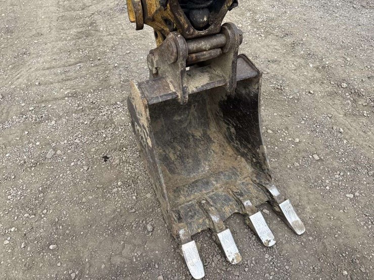2008-yanmar-vio35-image-7