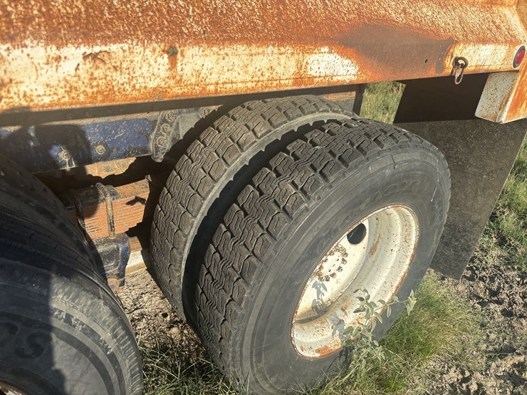 ford-l800-image-8