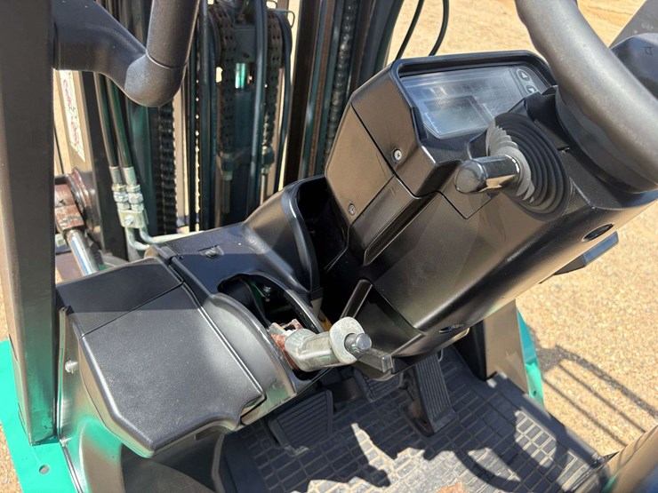 mitsubishi-fg25n-image-16