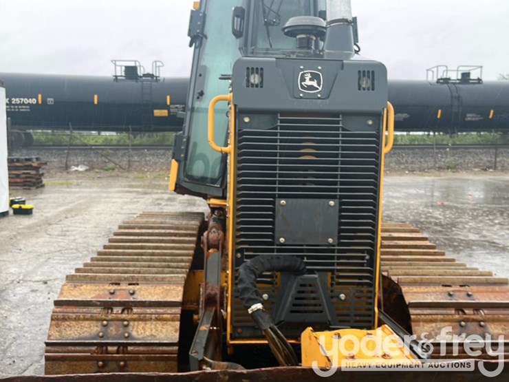 2016-deere-550k-image-27