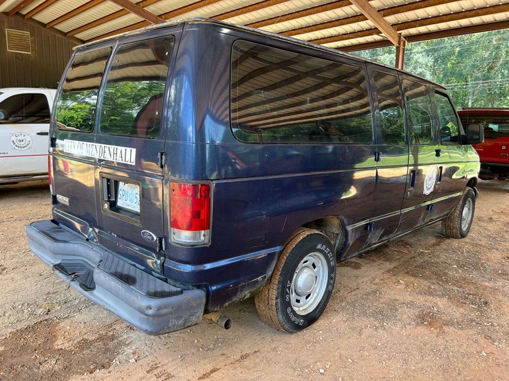 2006-ford-e150-image-3