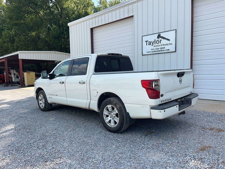 2018-nissan-titan-image-22