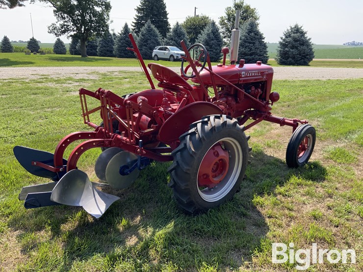 mccormick-farmall-a-2wd-tractor-w/plow-no.-87-image-5