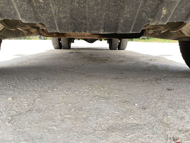 2021-chevrolet-silverado-3500-image-25