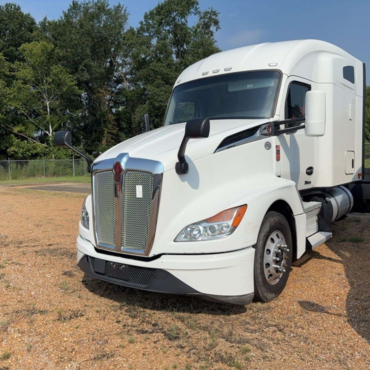 2022 KENWORTH T680