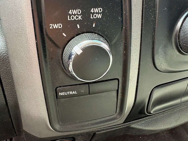 2013-dodge-1500-image-11