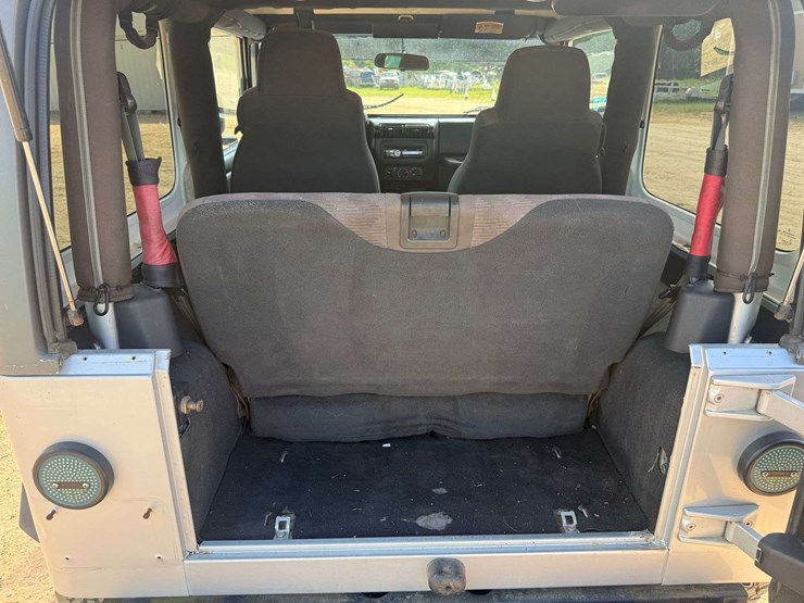 2003-jeep-wrangler-image-18