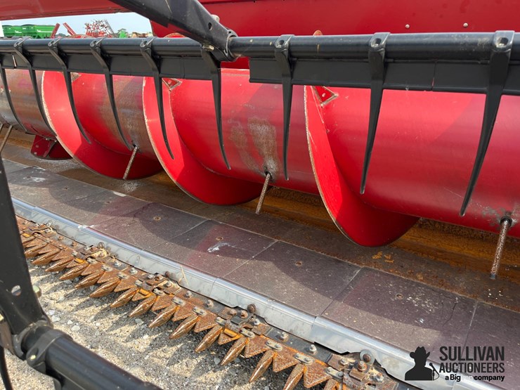 2011-case-ih-3020-image-14