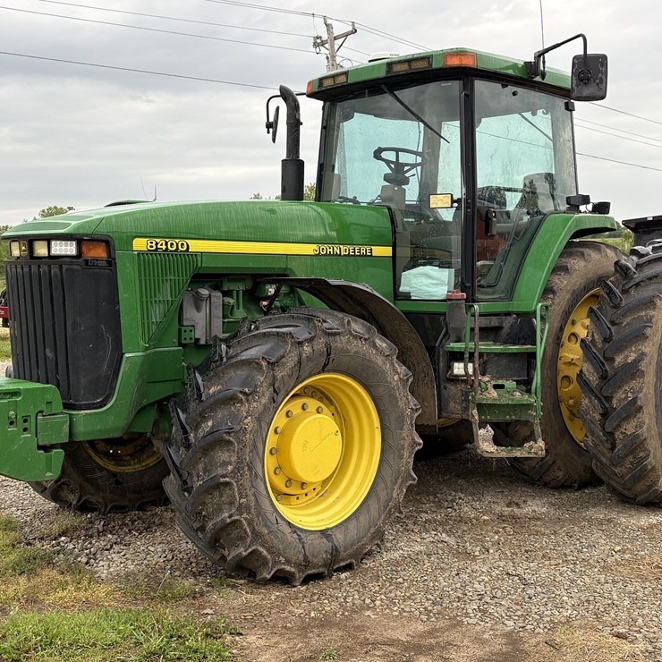 1998 JOHN DEERE 8400
