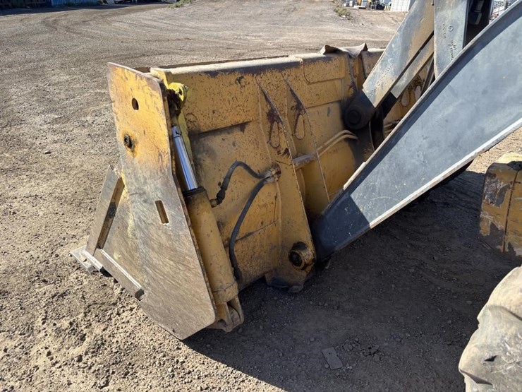 2007-deere-410j-image-9