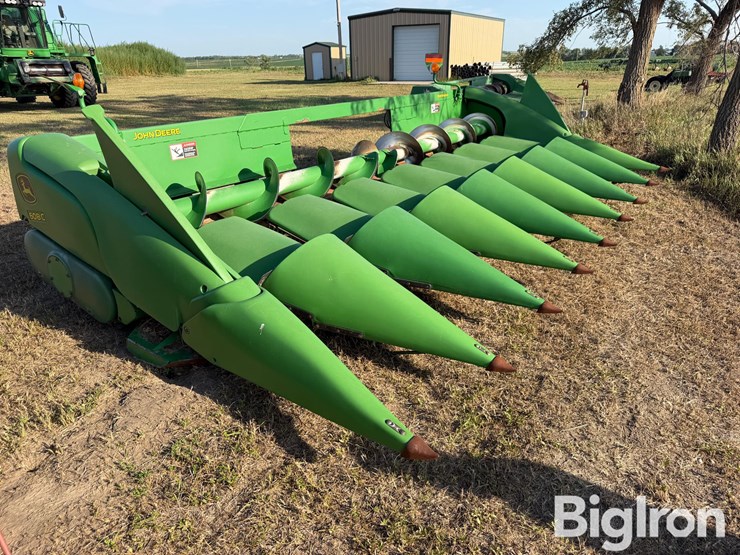 john-deere-608c-image-3