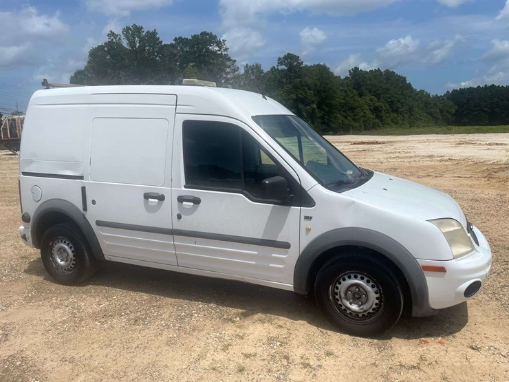 2011-ford-transit-connect-image-4