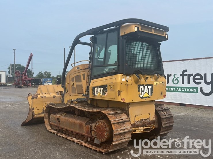2017-caterpillar-d5k2-xl-image-4