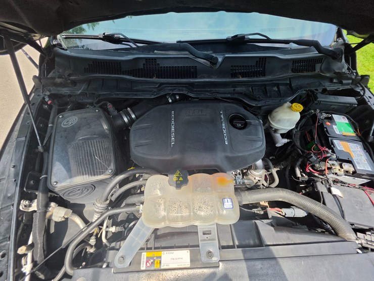2014-dodge-1500-image-21
