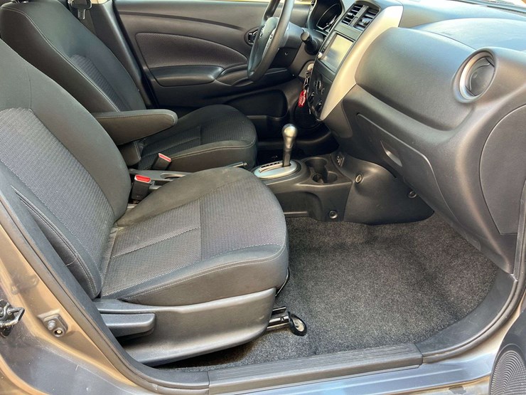 2019-nissan-versa-(99,073-miles)-image-38