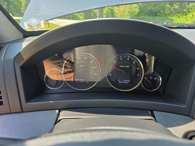 2009-jeep-grand-cherokee-image-38