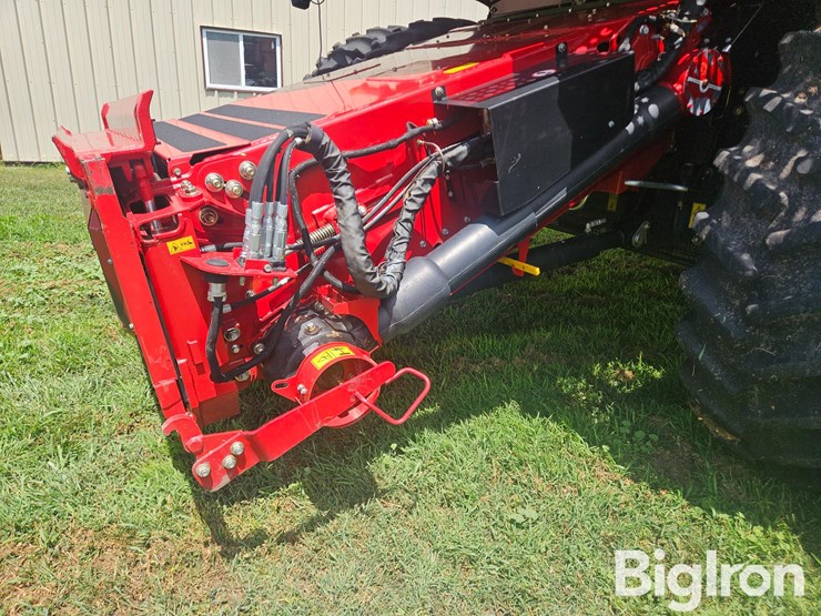 2017-case-ih-8240-image-10