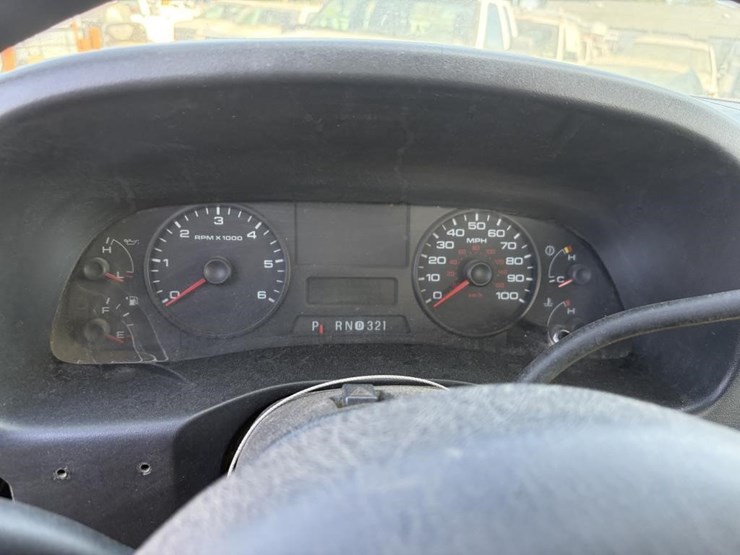 2006-ford-f450-image-17