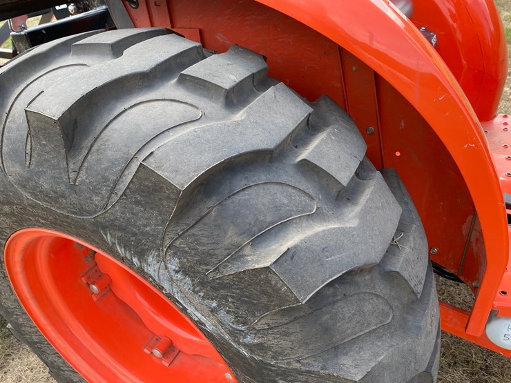 2019-kubota-l4701d-image-30