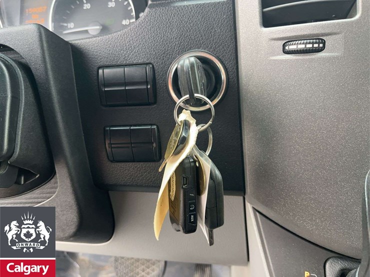 2012-mercedes-benz-sprinter-3500-image-17