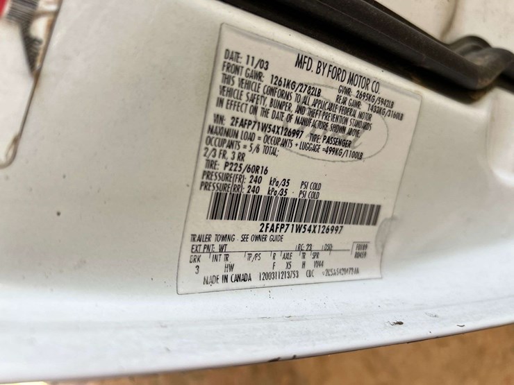2003-ford-crown-vic-(188,503-miles)-image-14