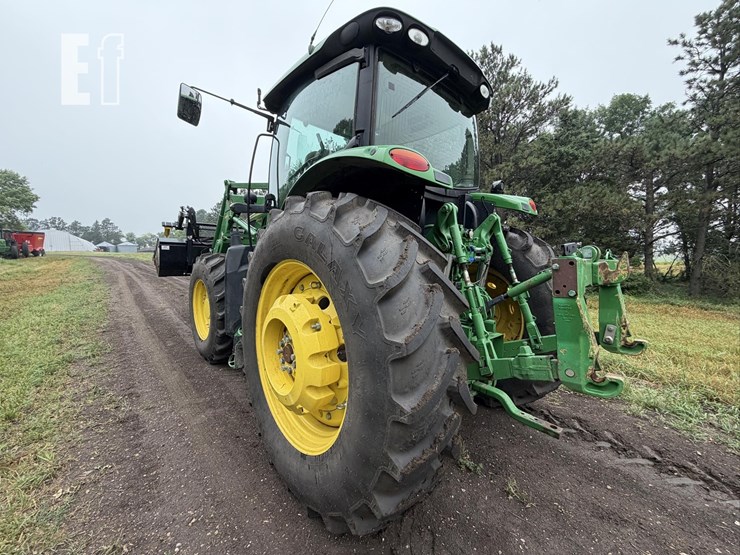2014-john-deere-6190r-image-11