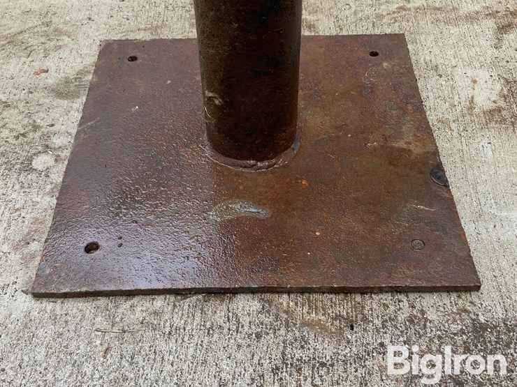 k-tool-6"-free-standing-hand-vice-image-9