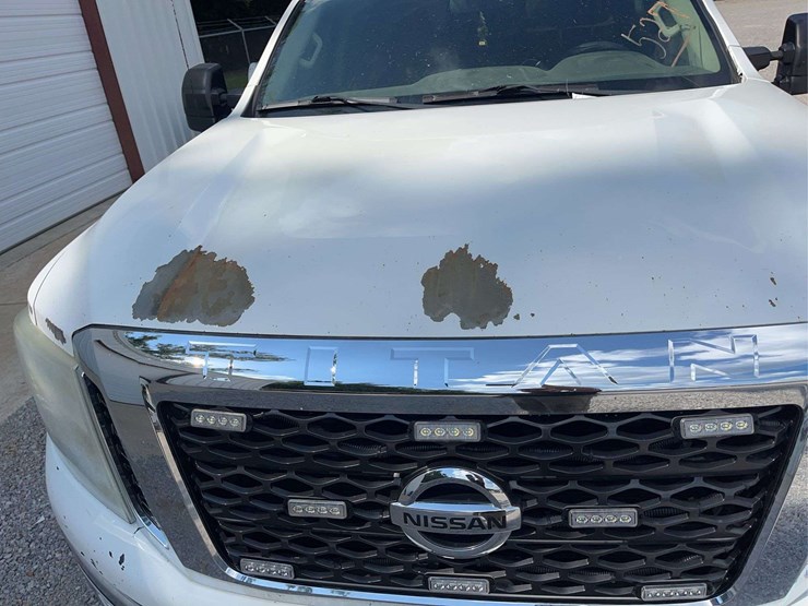 2017-nissan-titan-image-24