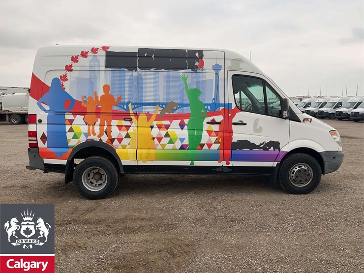 2012-mercedes-benz-sprinter-3500-image-8