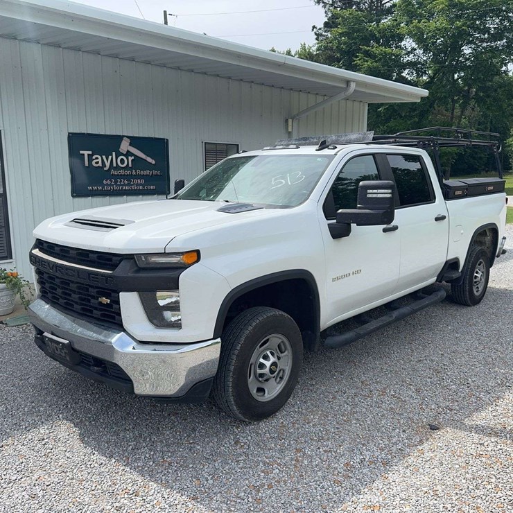 2020 CHEVROLET Silverado 4 X 4 Truck
