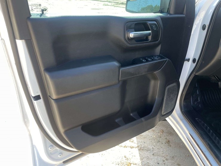 2019-chevrolet-silverado-1500-image-9