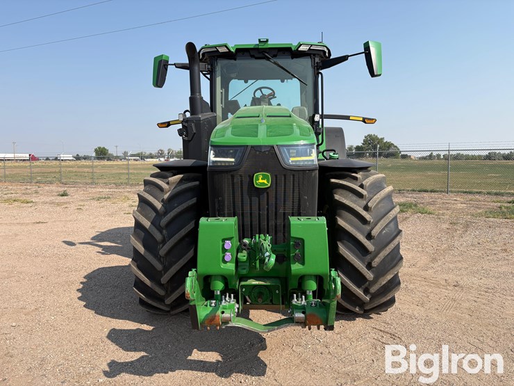 2023-john-deere-8r-340-image-2
