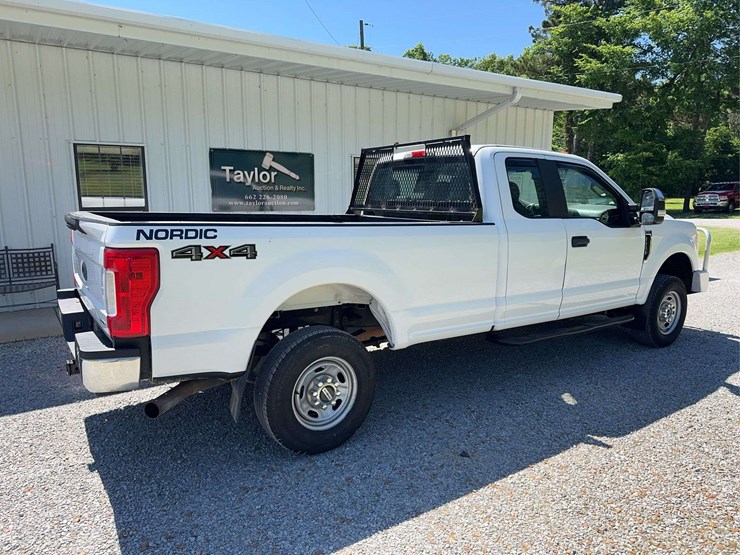 2017-ford-f250-image-9