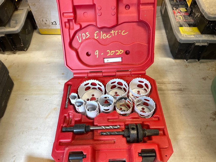 #10134-•-milwaukee-hole-saw-bit-set-in-case-image-1