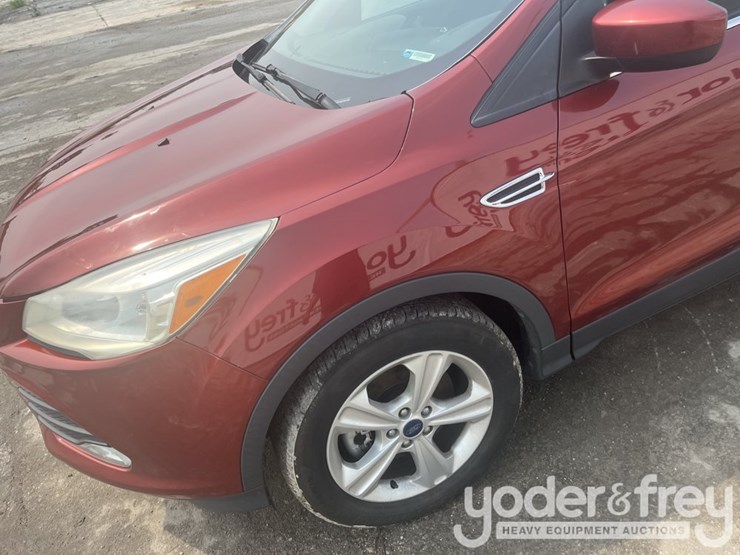 2014-ford-escape-image-13
