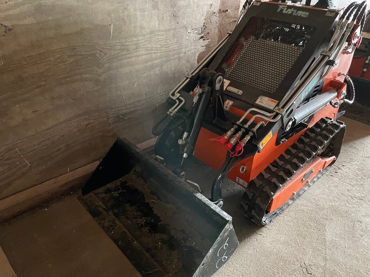 #9728-•-future-mini-skid-steer-loader-image-3