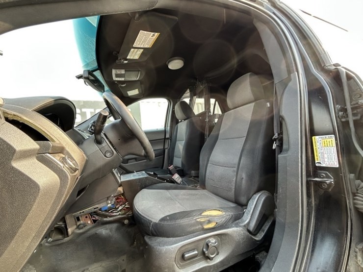 2014-ford-explorer-image-12
