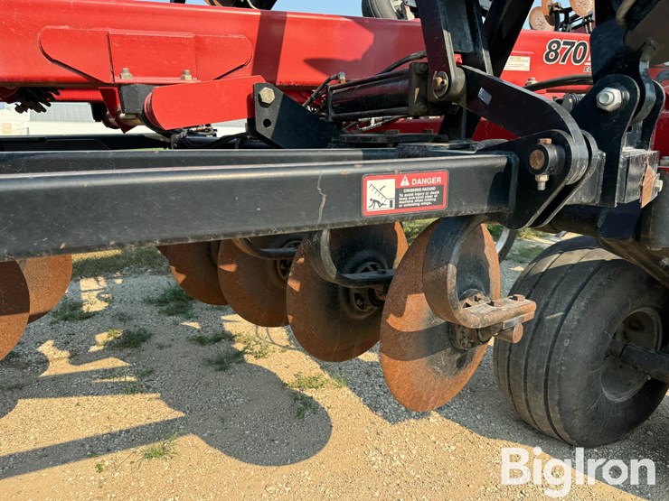 2013-case-ih-870-disc-ripper-image-14