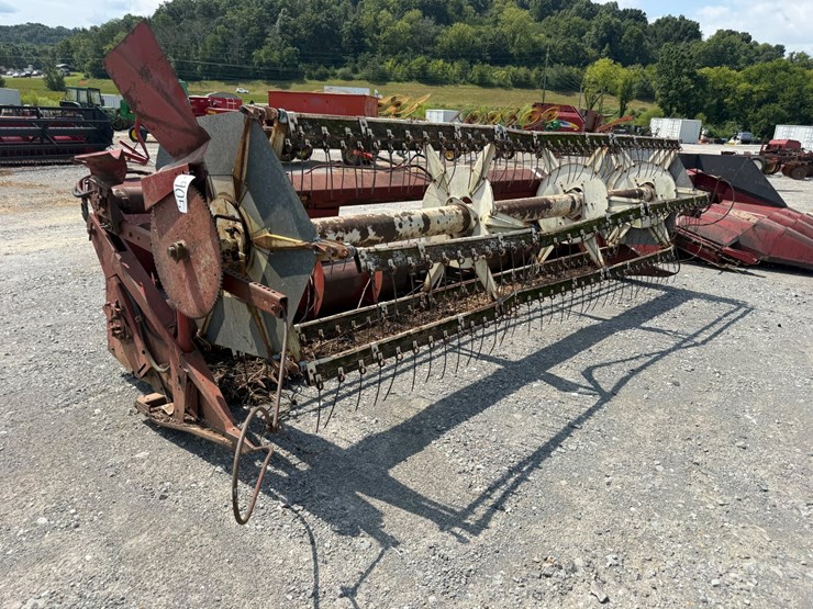 case-ih-810-image-3