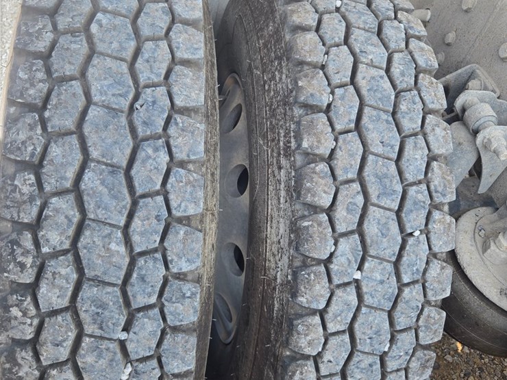 2019-kenworth-t880-image-108