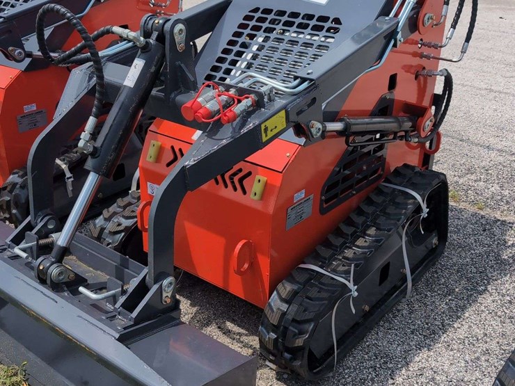 zjg-mini-skid-steer-loader-zj-380-(red)---15hp-image-5