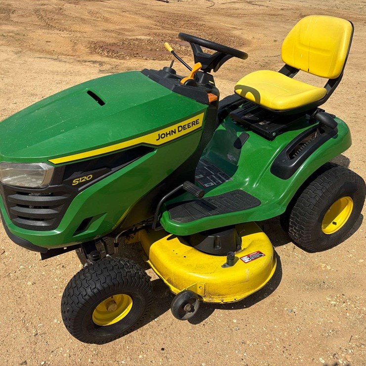 JOHN DEERE S120