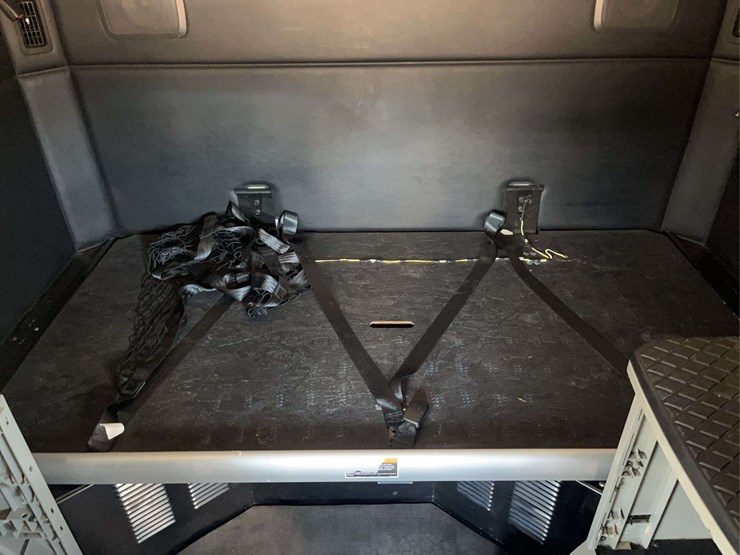 2022-kenworth-t680-image-29