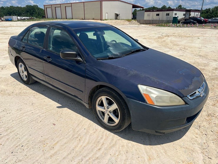 2006-honda-accord-4-door-sedan-(241,528-miles)-image-5