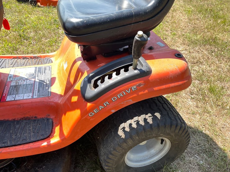 #7977-•-ariens-riding-lawn-mower-image-19