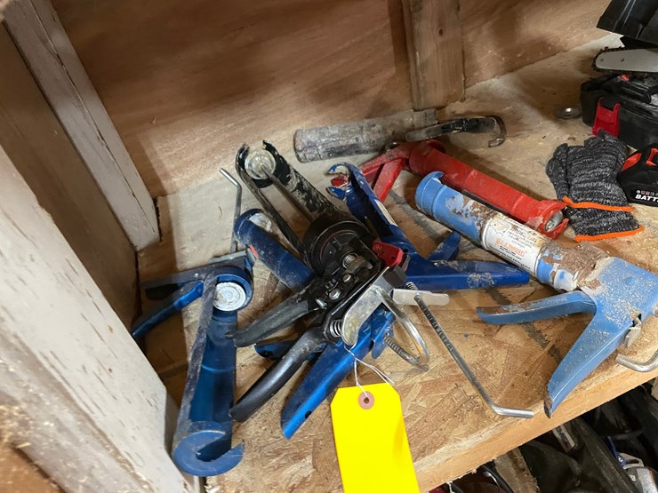 #10160-•-(7)-caulking-guns-image-2
