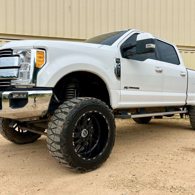 2017 FORD F250 LARIAT