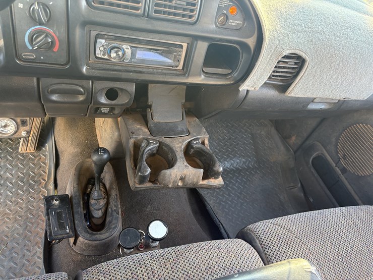 1999-dodge-2500-image-10
