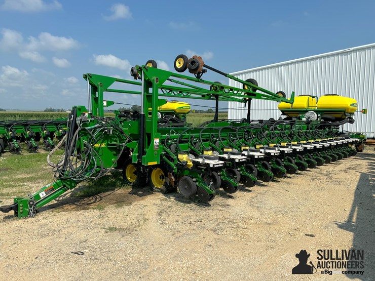 2013-john-deere-db90-image-1