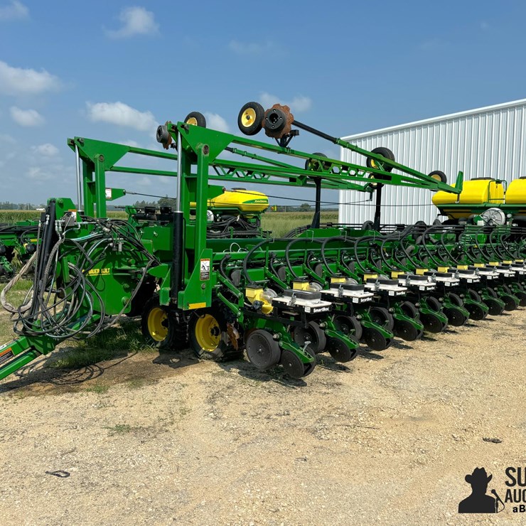 2013 JOHN DEERE DB90